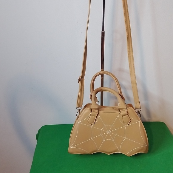 Tan Spider Web Purse - Picture 5 of 6
